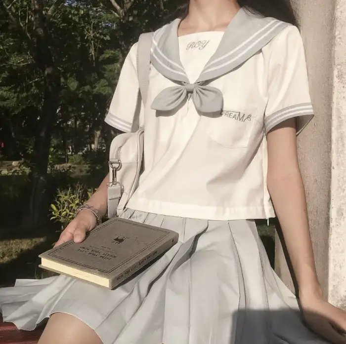 牛仔裤的夏天